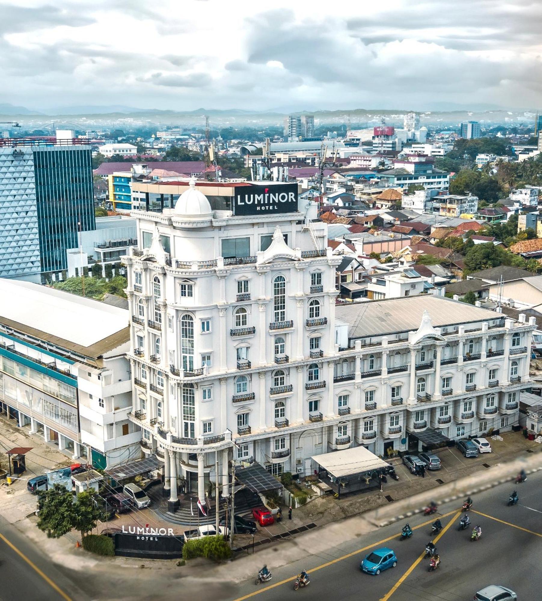 Luminor Hotel Palembang By Wh Free Massage 10 Minutes Exterior foto